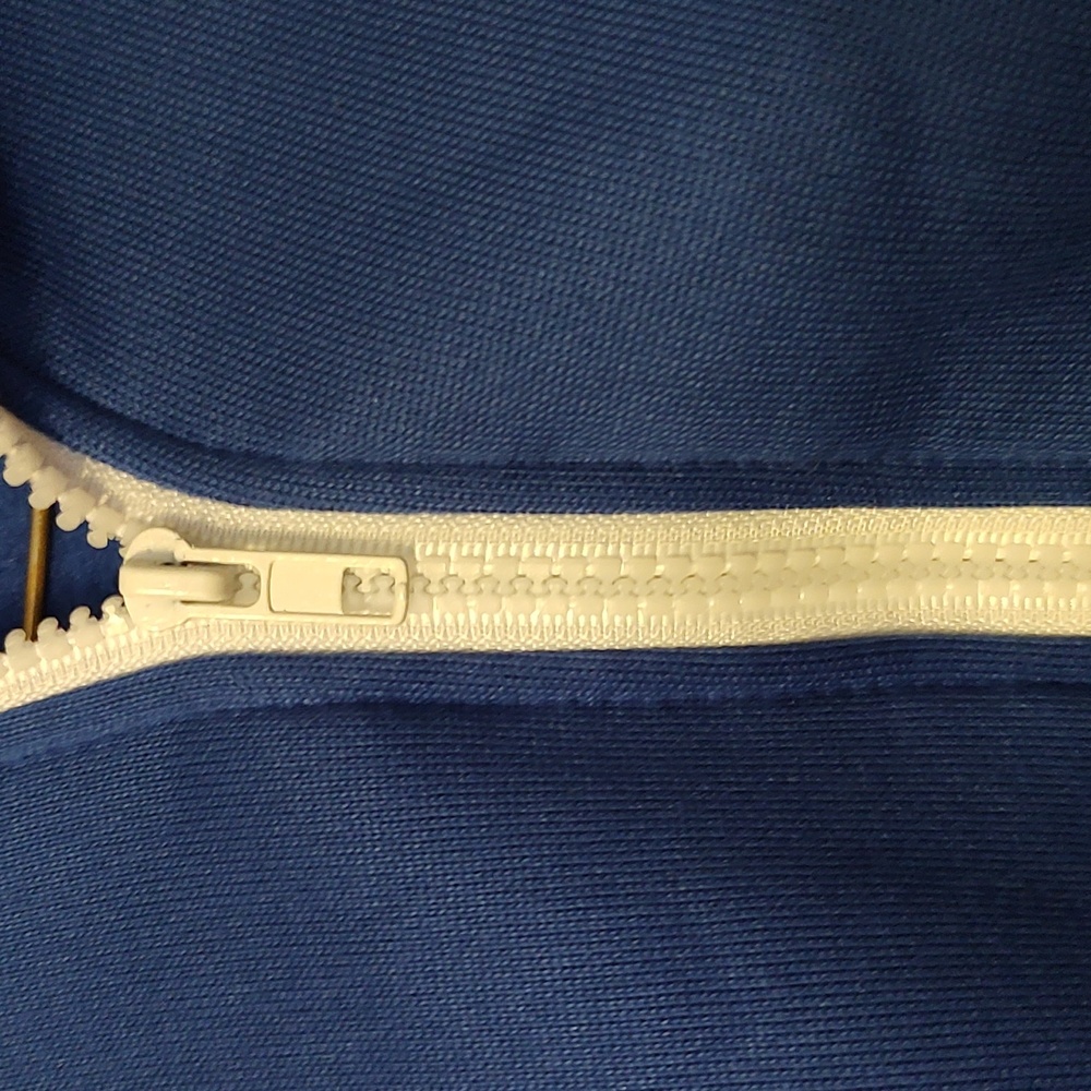 Child's Blue hoodie 4T nwot - Picture 3 of 5